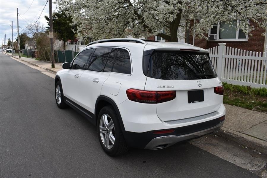 2021 Mercedes Benz GLB 250 photo 4
