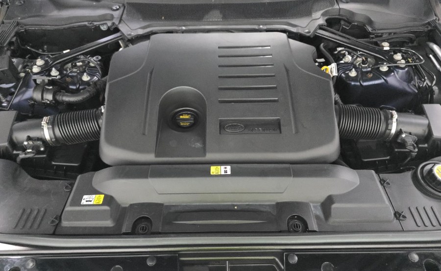 2020 Land Rover Range Rover HSE SWB, available for sale in Woodside, New York | Drive Central. Woodside, New York 2020 Land Rover Range Rover HSE SWB, available for sale in Woodside, New York | Drive Central. Woodside, New York