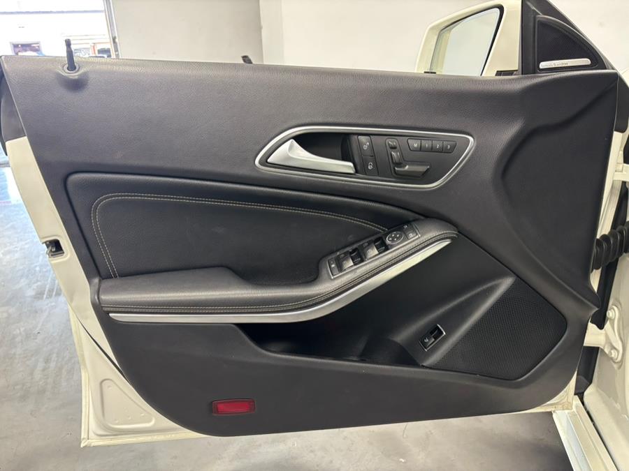 2014 Mercedes-Benz CLA-Class 4dr Sdn CLA 250 4MATIC, available for sale in Elizabeth, New Jersey | Dream Auto Group. Elizabeth, New Jersey 2014 Mercedes-Benz CLA-Class 4dr Sdn CLA 250 4MATIC, available for sale in Elizabeth, New Jersey | Dream Auto Group. Elizabeth, New Jersey
