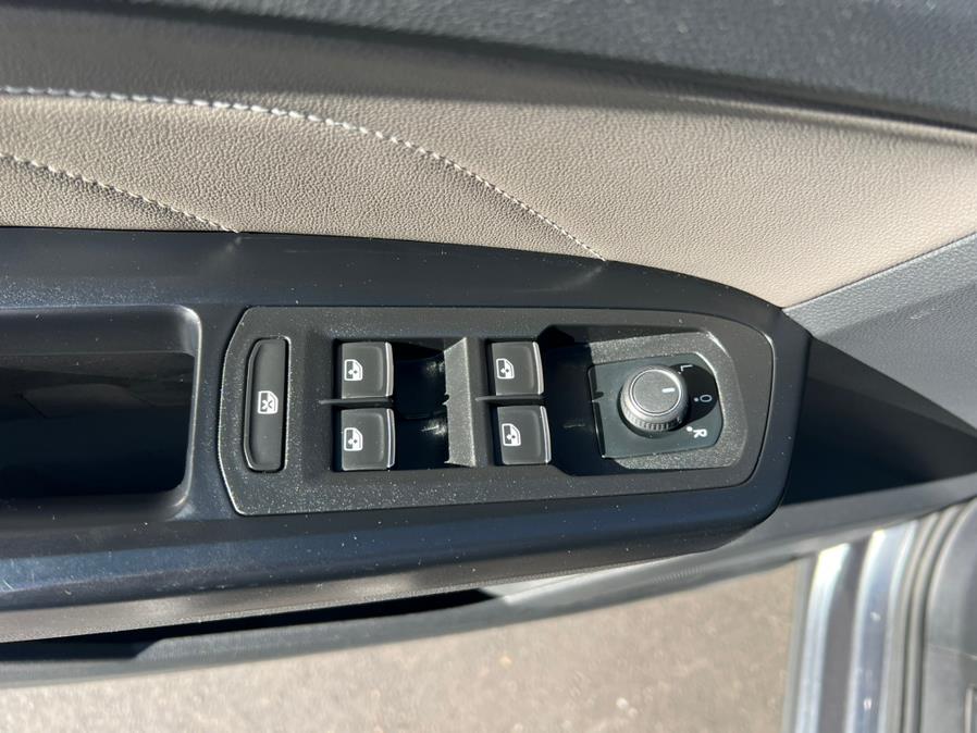 2021 Volkswagen Atlas 3.6L V6 SE w/Technology R-Line 4MOTION *Ltd Avail*, available for sale in Branford, Connecticut | J&E Auto Sales LLC. Branford, Connecticut 2021 Volkswagen Atlas 3.6L V6 SE w/Technology R-Line 4MOTION *Ltd Avail*, available for sale in Branford, Connecticut | J&E Auto Sales LLC. Branford, Connecticut