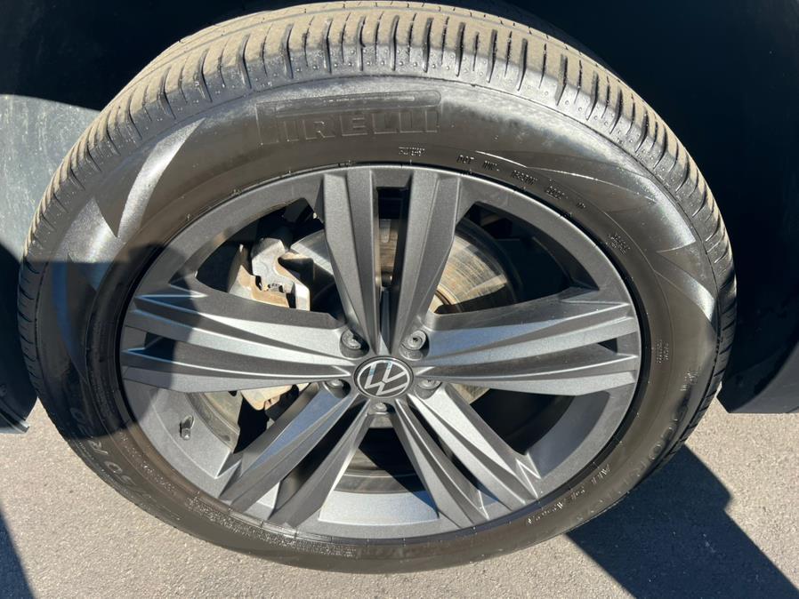 2021 Volkswagen Atlas 3.6L V6 SE w/Technology R-Line 4MOTION *Ltd Avail*, available for sale in Branford, Connecticut | J&E Auto Sales LLC. Branford, Connecticut 2021 Volkswagen Atlas 3.6L V6 SE w/Technology R-Line 4MOTION *Ltd Avail*, available for sale in Branford, Connecticut | J&E Auto Sales LLC. Branford, Connecticut