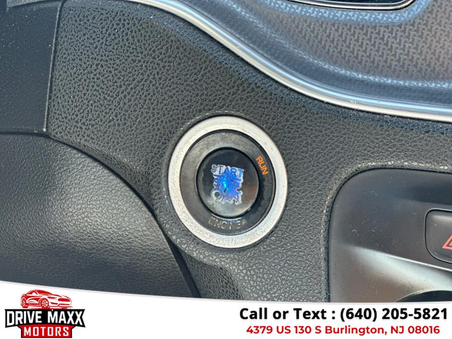 2012 Dodge Charger 4dr Sdn SXT RWD, available for sale in Burlington, New Jersey | Drive Maxx Motors. Burlington, New Jersey 2012 Dodge Charger 4dr Sdn SXT RWD, available for sale in Burlington, New Jersey | Drive Maxx Motors. Burlington, New Jersey