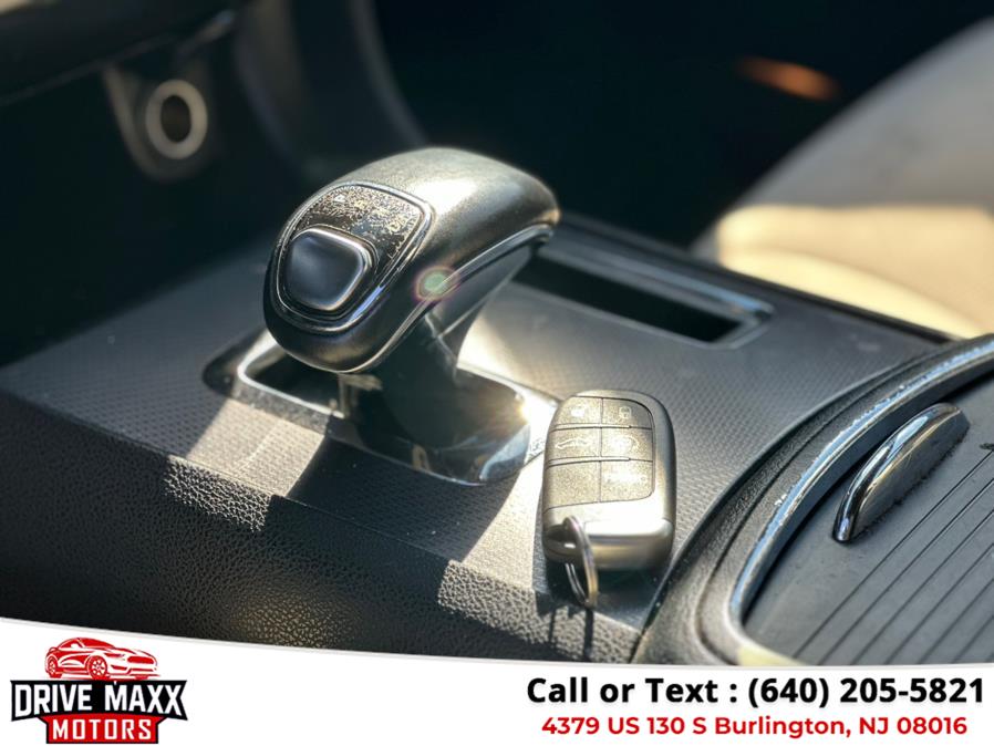 2012 Dodge Charger 4dr Sdn SXT RWD, available for sale in Burlington, New Jersey | Drive Maxx Motors. Burlington, New Jersey 2012 Dodge Charger 4dr Sdn SXT RWD, available for sale in Burlington, New Jersey | Drive Maxx Motors. Burlington, New Jersey