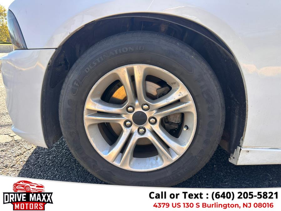 2012 Dodge Charger 4dr Sdn SXT RWD, available for sale in Burlington, New Jersey | Drive Maxx Motors. Burlington, New Jersey 2012 Dodge Charger 4dr Sdn SXT RWD, available for sale in Burlington, New Jersey | Drive Maxx Motors. Burlington, New Jersey