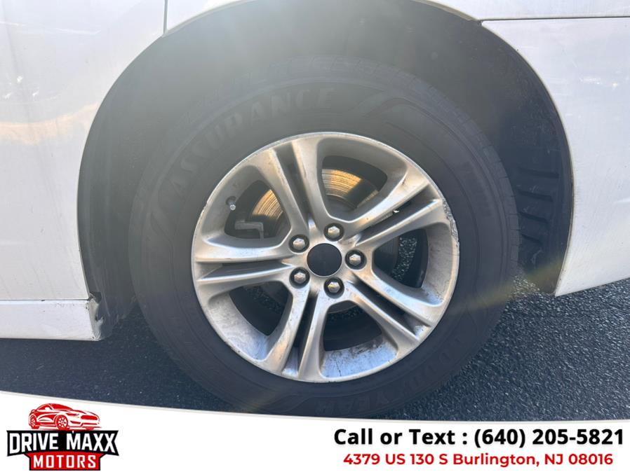 2012 Dodge Charger 4dr Sdn SXT RWD, available for sale in Burlington, New Jersey | Drive Maxx Motors. Burlington, New Jersey 2012 Dodge Charger 4dr Sdn SXT RWD, available for sale in Burlington, New Jersey | Drive Maxx Motors. Burlington, New Jersey