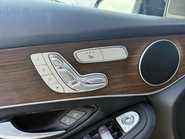 2022 Mercedes-benz Glc GLC 300, available for sale in Stratford, Connecticut | Wiz Leasing Inc. Stratford, Connecticut 2022 Mercedes-benz Glc GLC 300, available for sale in Stratford, Connecticut | Wiz Leasing Inc. Stratford, Connecticut