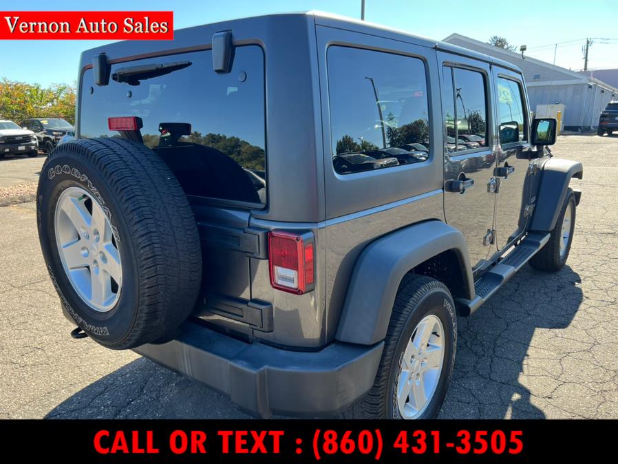 2017 Jeep Wrangler Unlimited Willys Wheeler photo 5