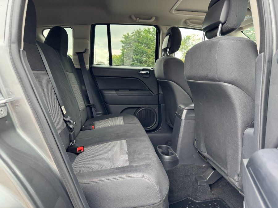 2011 Jeep Compass Latitude photo 17