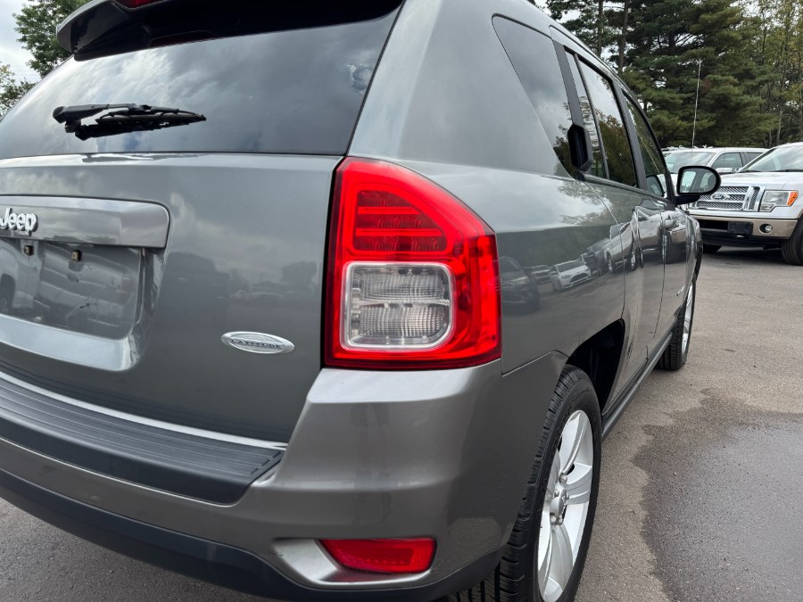 2011 Jeep Compass Latitude photo 10