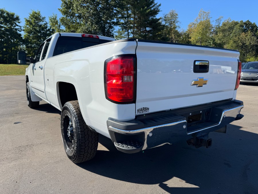 2015 Chevrolet Silverado 3500HD LTZ photo 3