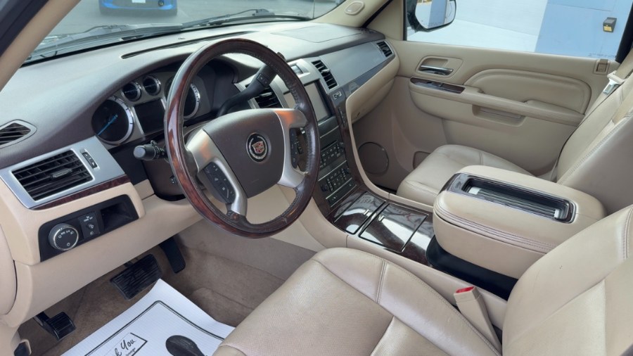 2013 Cadillac Escalade EXT AWD 4dr Premium, available for sale in Waterbury, Connecticut | West End Automotive Center. Waterbury, Connecticut 2013 Cadillac Escalade EXT AWD 4dr Premium, available for sale in Waterbury, Connecticut | West End Automotive Center. Waterbury, Connecticut