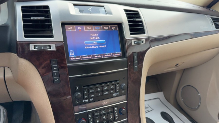 2013 Cadillac Escalade EXT AWD 4dr Premium, available for sale in Waterbury, Connecticut | West End Automotive Center. Waterbury, Connecticut 2013 Cadillac Escalade EXT AWD 4dr Premium, available for sale in Waterbury, Connecticut | West End Automotive Center. Waterbury, Connecticut