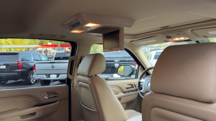 2013 Cadillac Escalade EXT AWD 4dr Premium, available for sale in Waterbury, Connecticut | West End Automotive Center. Waterbury, Connecticut 2013 Cadillac Escalade EXT AWD 4dr Premium, available for sale in Waterbury, Connecticut | West End Automotive Center. Waterbury, Connecticut