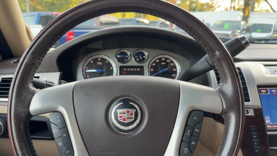 2013 Cadillac Escalade EXT AWD 4dr Premium, available for sale in Waterbury, Connecticut | West End Automotive Center. Waterbury, Connecticut 2013 Cadillac Escalade EXT AWD 4dr Premium, available for sale in Waterbury, Connecticut | West End Automotive Center. Waterbury, Connecticut