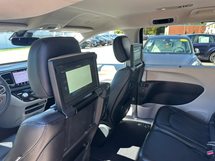 2023 Chrysler Pacifica Touring L FWD, available for sale in South Windsor, Connecticut | Mike And Tony Auto Sales, Inc. South Windsor, Connecticut 2023 Chrysler Pacifica Touring L FWD, available for sale in South Windsor, Connecticut | Mike And Tony Auto Sales, Inc. South Windsor, Connecticut