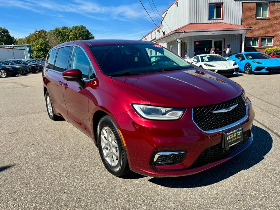 2023 Chrysler Pacifica Touring L FWD, available for sale in South Windsor, Connecticut | Mike And Tony Auto Sales, Inc. South Windsor, Connecticut 2023 Chrysler Pacifica Touring L FWD, available for sale in South Windsor, Connecticut | Mike And Tony Auto Sales, Inc. South Windsor, Connecticut