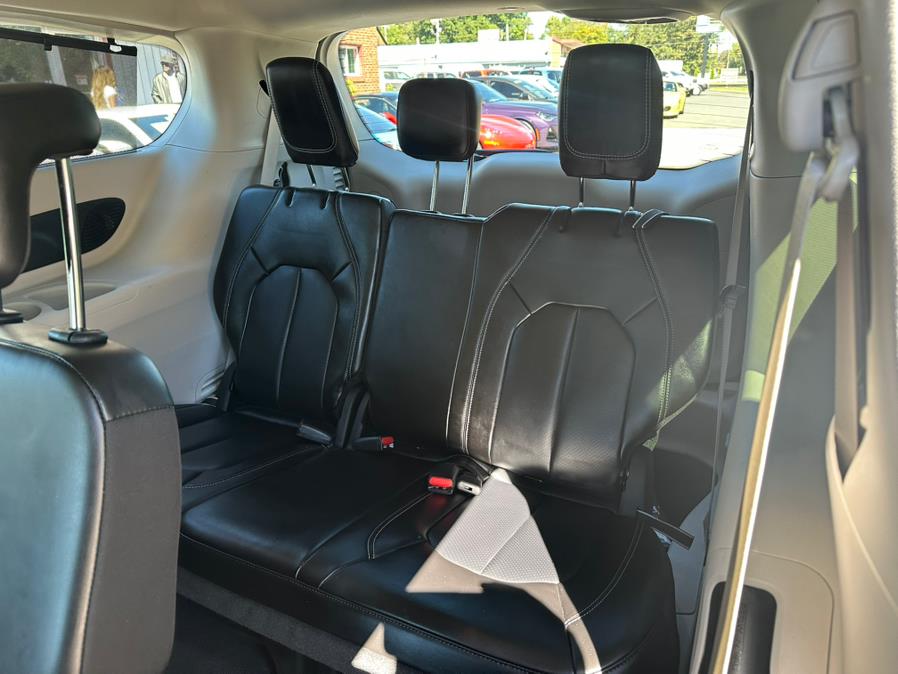 2023 Chrysler Pacifica Touring L FWD, available for sale in South Windsor, Connecticut | Mike And Tony Auto Sales, Inc. South Windsor, Connecticut 2023 Chrysler Pacifica Touring L FWD, available for sale in South Windsor, Connecticut | Mike And Tony Auto Sales, Inc. South Windsor, Connecticut