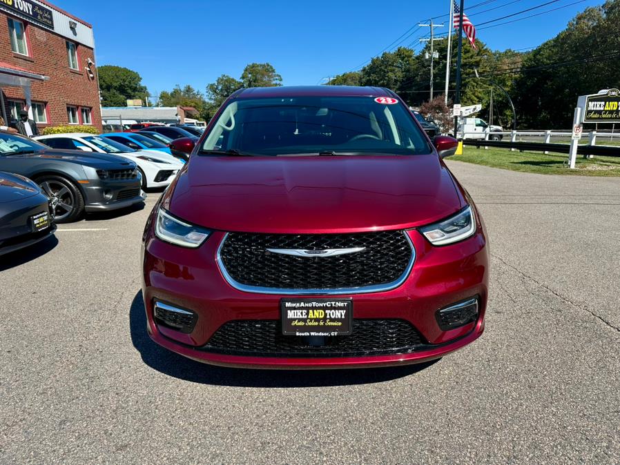 2023 Chrysler Pacifica Touring L FWD, available for sale in South Windsor, Connecticut | Mike And Tony Auto Sales, Inc. South Windsor, Connecticut 2023 Chrysler Pacifica Touring L FWD, available for sale in South Windsor, Connecticut | Mike And Tony Auto Sales, Inc. South Windsor, Connecticut