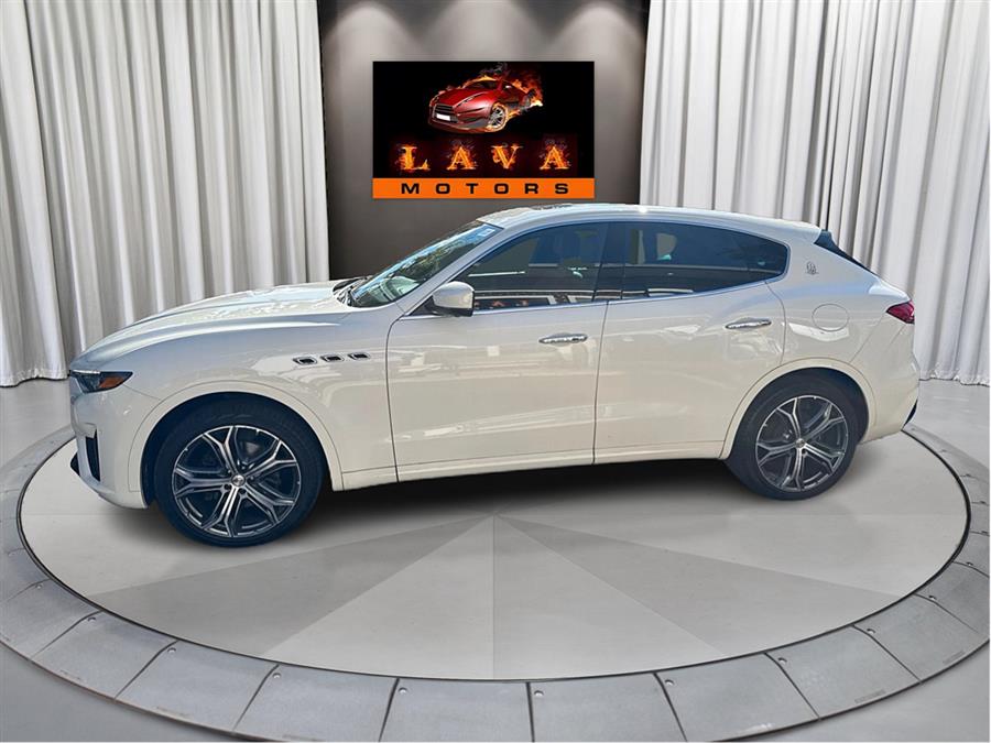 2020 Maserati Levante GT photo 4