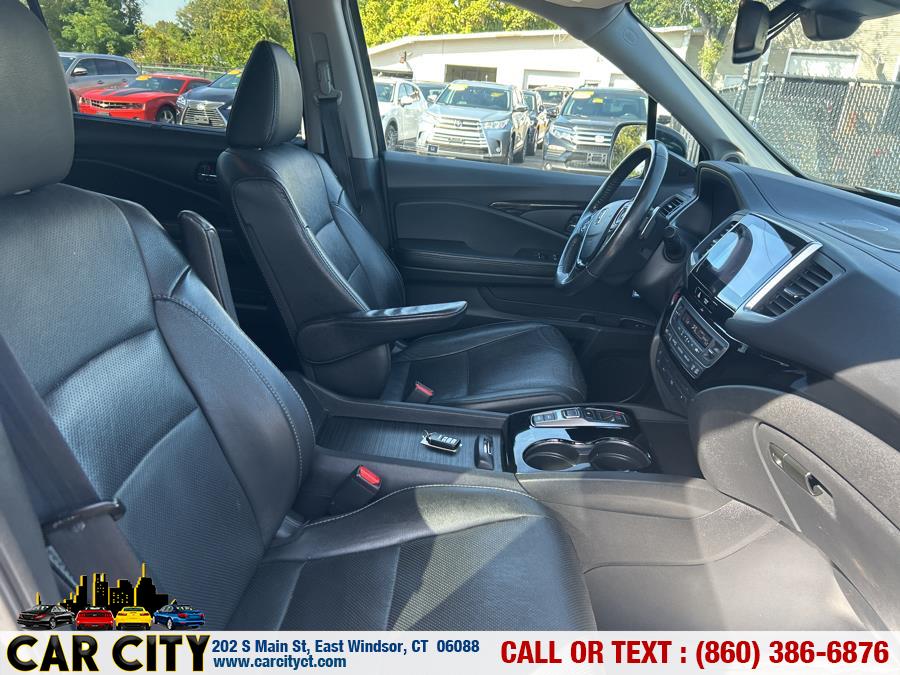 2017 Honda Pilot Elite AWD, available for sale in East Windsor, Connecticut | Car City LLC. East Windsor, Connecticut 2017 Honda Pilot Elite AWD, available for sale in East Windsor, Connecticut | Car City LLC. East Windsor, Connecticut