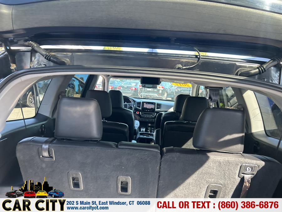 2017 Honda Pilot Elite AWD, available for sale in East Windsor, Connecticut | Car City LLC. East Windsor, Connecticut 2017 Honda Pilot Elite AWD, available for sale in East Windsor, Connecticut | Car City LLC. East Windsor, Connecticut