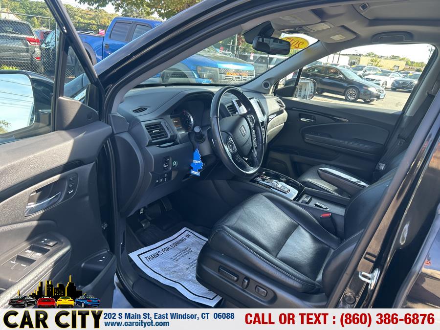 2017 Honda Pilot Elite AWD, available for sale in East Windsor, Connecticut | Car City LLC. East Windsor, Connecticut 2017 Honda Pilot Elite AWD, available for sale in East Windsor, Connecticut | Car City LLC. East Windsor, Connecticut