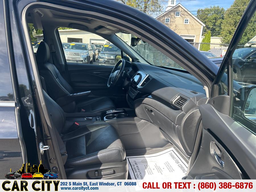 2017 Honda Pilot Elite AWD, available for sale in East Windsor, Connecticut | Car City LLC. East Windsor, Connecticut 2017 Honda Pilot Elite AWD, available for sale in East Windsor, Connecticut | Car City LLC. East Windsor, Connecticut