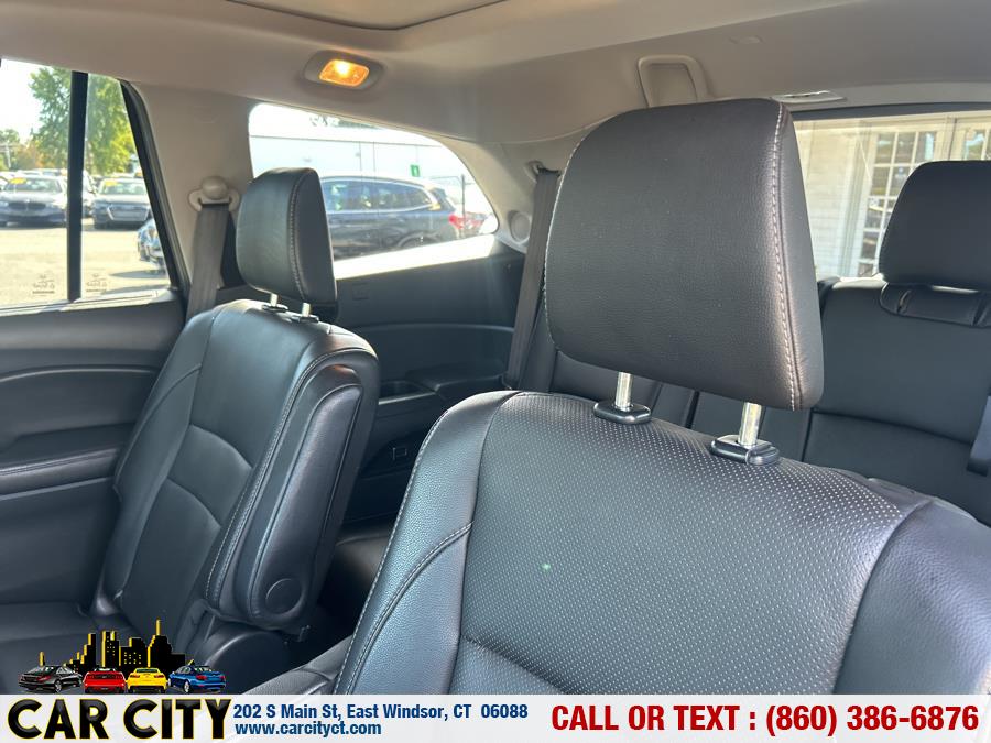 2017 Honda Pilot Elite AWD, available for sale in East Windsor, Connecticut | Car City LLC. East Windsor, Connecticut 2017 Honda Pilot Elite AWD, available for sale in East Windsor, Connecticut | Car City LLC. East Windsor, Connecticut
