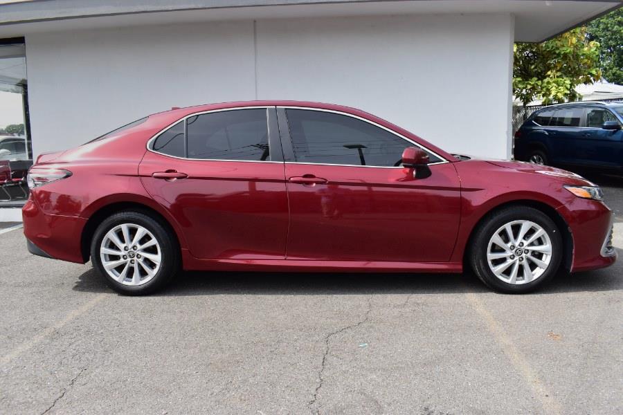 2021 Toyota Camry LE photo 14
