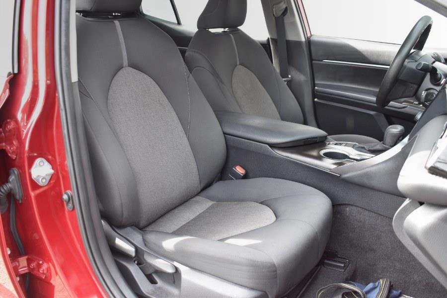 2021 Toyota Camry LE photo 29
