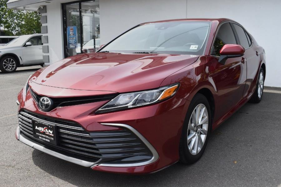 2021 Toyota Camry LE photo 4