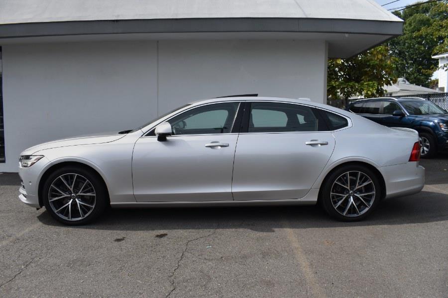 2018 Volvo S90 T5 Momentum photo 4