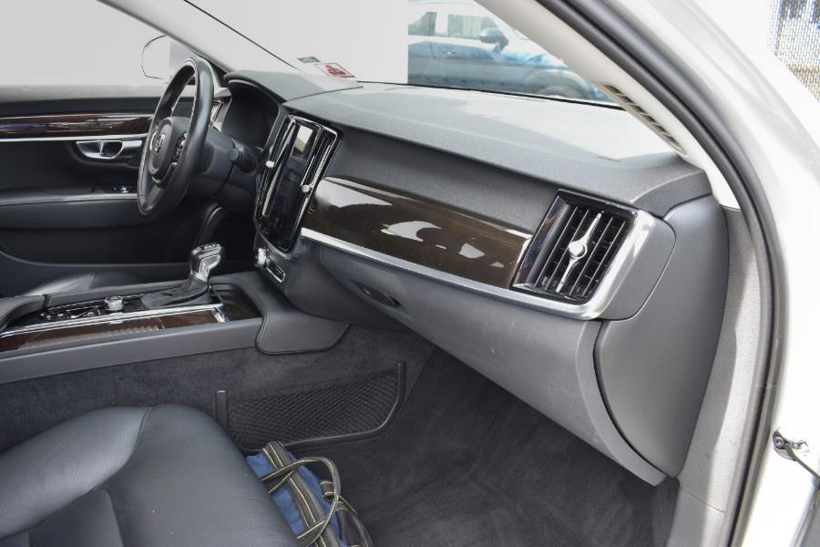 2018 Volvo S90 T5 Momentum photo 26