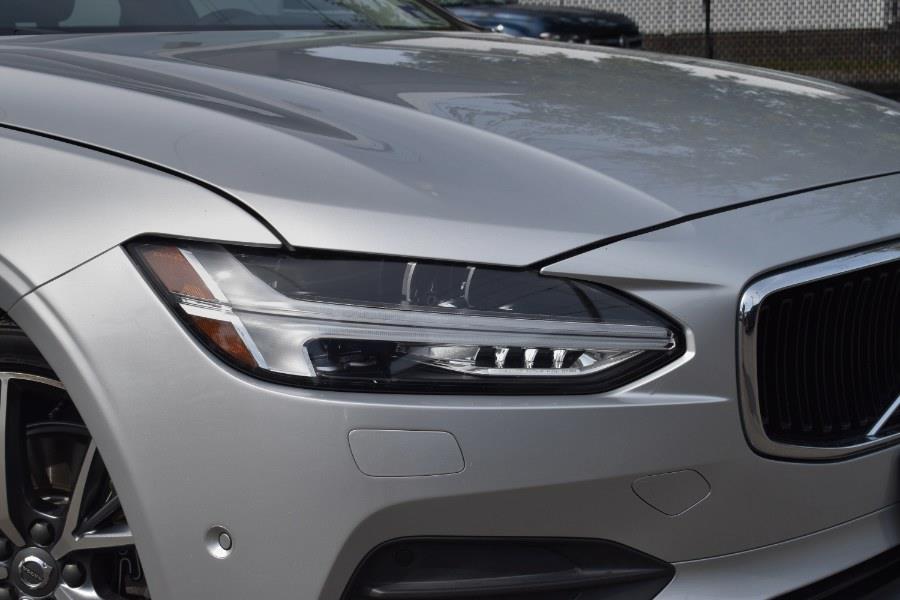 2018 Volvo S90 T5 Momentum photo 10