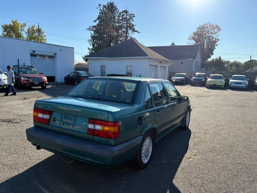 1994 Volvo 850 4dr Sedan Auto Level 2 w/Sunroof, available for sale in East Windsor, Connecticut | CT Car Co LLC. East Windsor, Connecticut 1994 Volvo 850 4dr Sedan Auto Level 2 w/Sunroof, available for sale in East Windsor, Connecticut | CT Car Co LLC. East Windsor, Connecticut