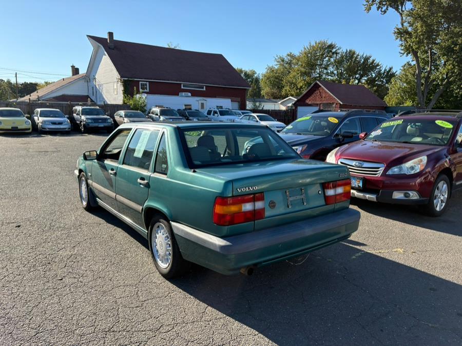 1994 Volvo 850 4dr Sedan Auto Level 2 w/Sunroof, available for sale in East Windsor, Connecticut | CT Car Co LLC. East Windsor, Connecticut 1994 Volvo 850 4dr Sedan Auto Level 2 w/Sunroof, available for sale in East Windsor, Connecticut | CT Car Co LLC. East Windsor, Connecticut