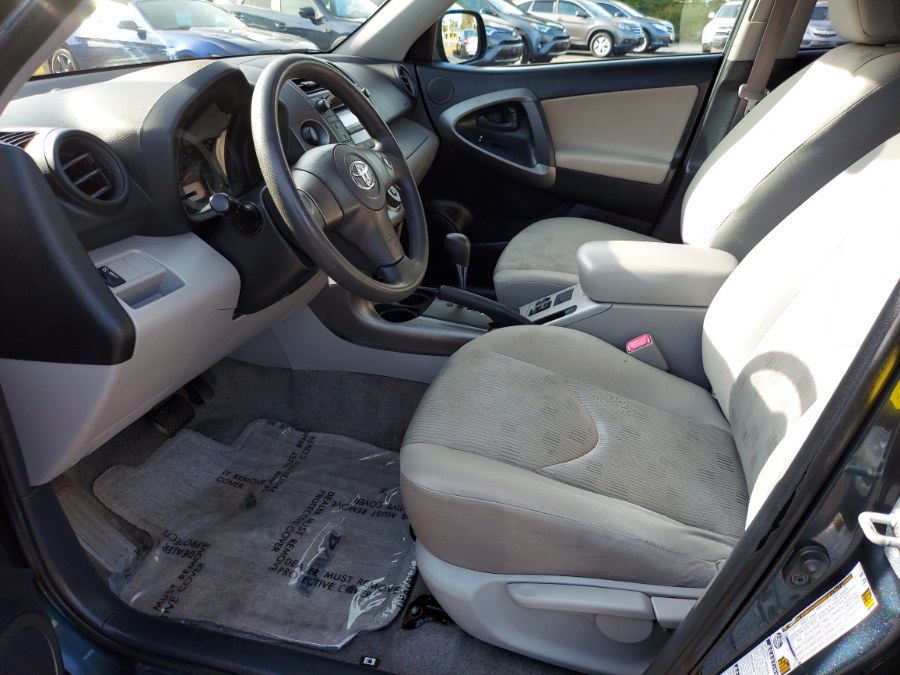 2010 Toyota RAV4 photo 8
