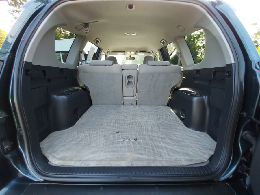 2010 Toyota RAV4 photo 18