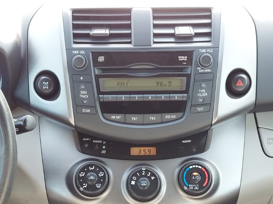 2010 Toyota RAV4 photo 17