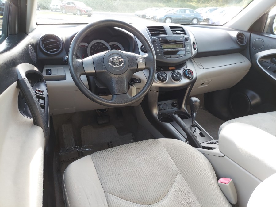 2010 Toyota RAV4 photo 11