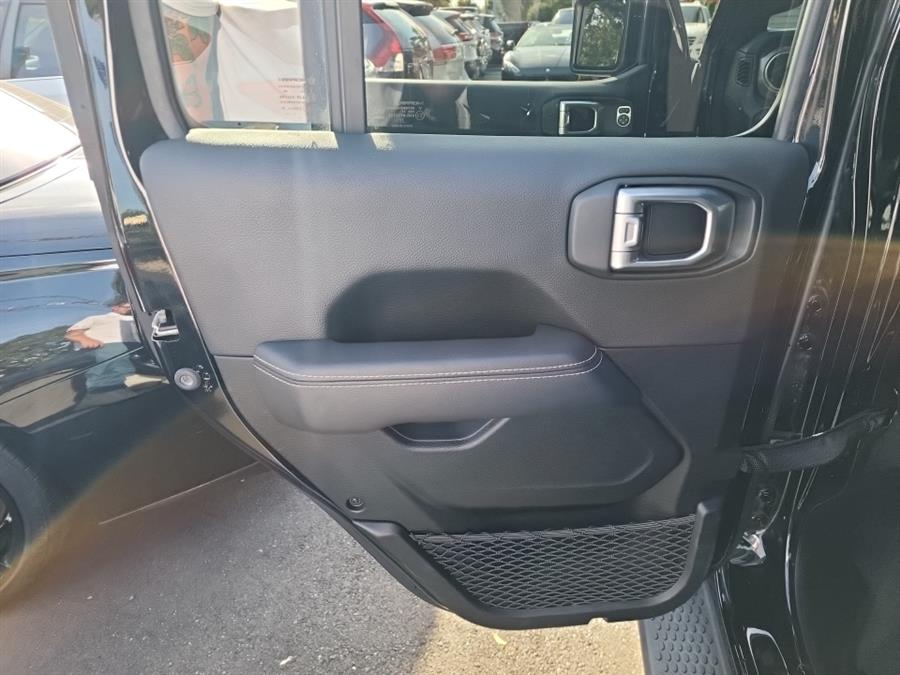 2021 Jeep Wrangler Unlimited Sahara 4x4, available for sale in Islip, New York | L.I. Auto Gallery. Islip, New York 2021 Jeep Wrangler Unlimited Sahara 4x4, available for sale in Islip, New York | L.I. Auto Gallery. Islip, New York