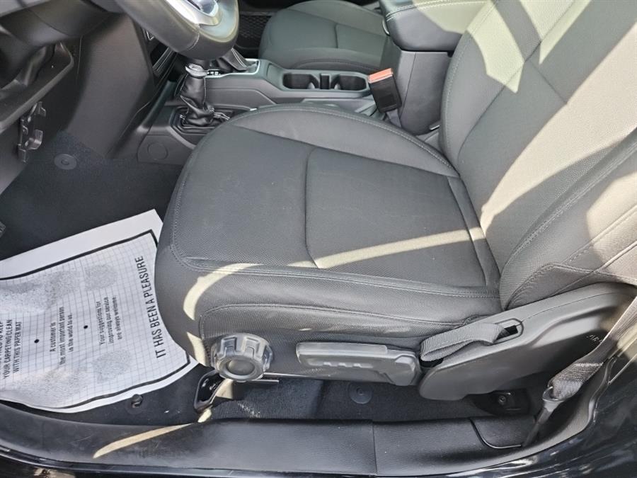 2021 Jeep Wrangler Unlimited Sahara 4x4, available for sale in Islip, New York | L.I. Auto Gallery. Islip, New York 2021 Jeep Wrangler Unlimited Sahara 4x4, available for sale in Islip, New York | L.I. Auto Gallery. Islip, New York
