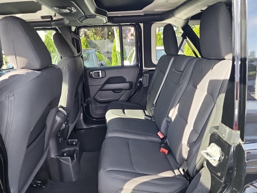 2021 Jeep Wrangler Unlimited Sahara 4x4, available for sale in Islip, New York | L.I. Auto Gallery. Islip, New York 2021 Jeep Wrangler Unlimited Sahara 4x4, available for sale in Islip, New York | L.I. Auto Gallery. Islip, New York