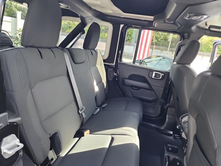 2021 Jeep Wrangler Unlimited Sahara 4x4, available for sale in Islip, New York | L.I. Auto Gallery. Islip, New York 2021 Jeep Wrangler Unlimited Sahara 4x4, available for sale in Islip, New York | L.I. Auto Gallery. Islip, New York