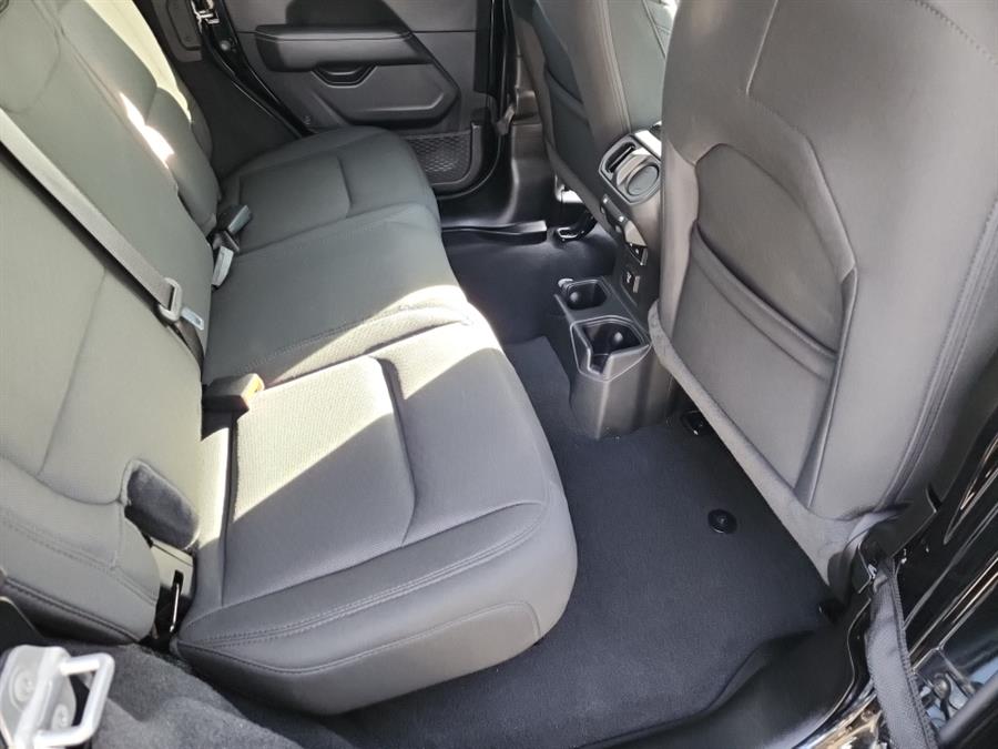 2021 Jeep Wrangler Unlimited Sahara 4x4, available for sale in Islip, New York | L.I. Auto Gallery. Islip, New York 2021 Jeep Wrangler Unlimited Sahara 4x4, available for sale in Islip, New York | L.I. Auto Gallery. Islip, New York