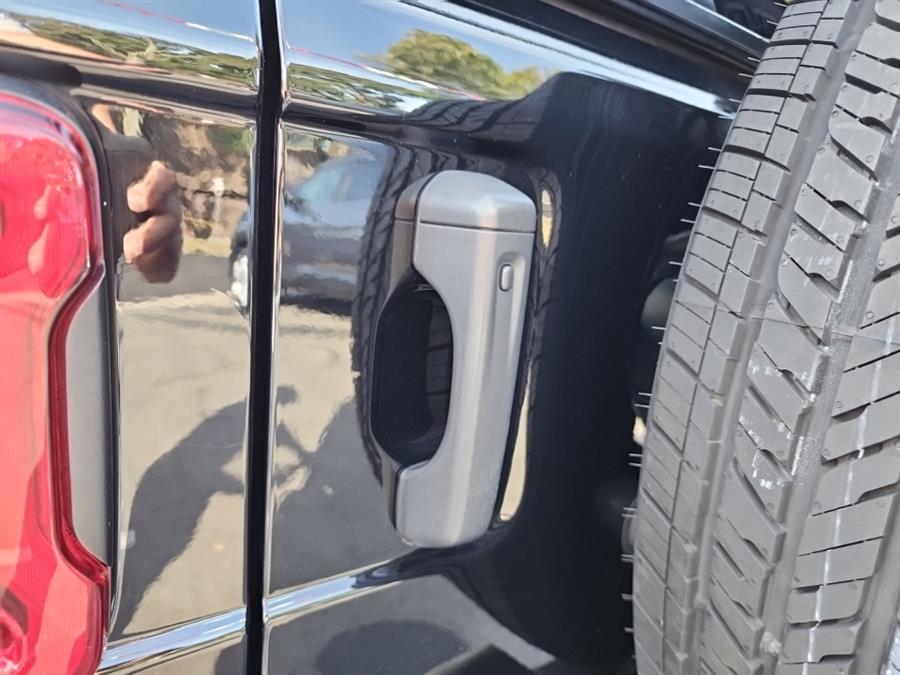 2021 Jeep Wrangler Unlimited Sahara 4x4, available for sale in Islip, New York | L.I. Auto Gallery. Islip, New York 2021 Jeep Wrangler Unlimited Sahara 4x4, available for sale in Islip, New York | L.I. Auto Gallery. Islip, New York