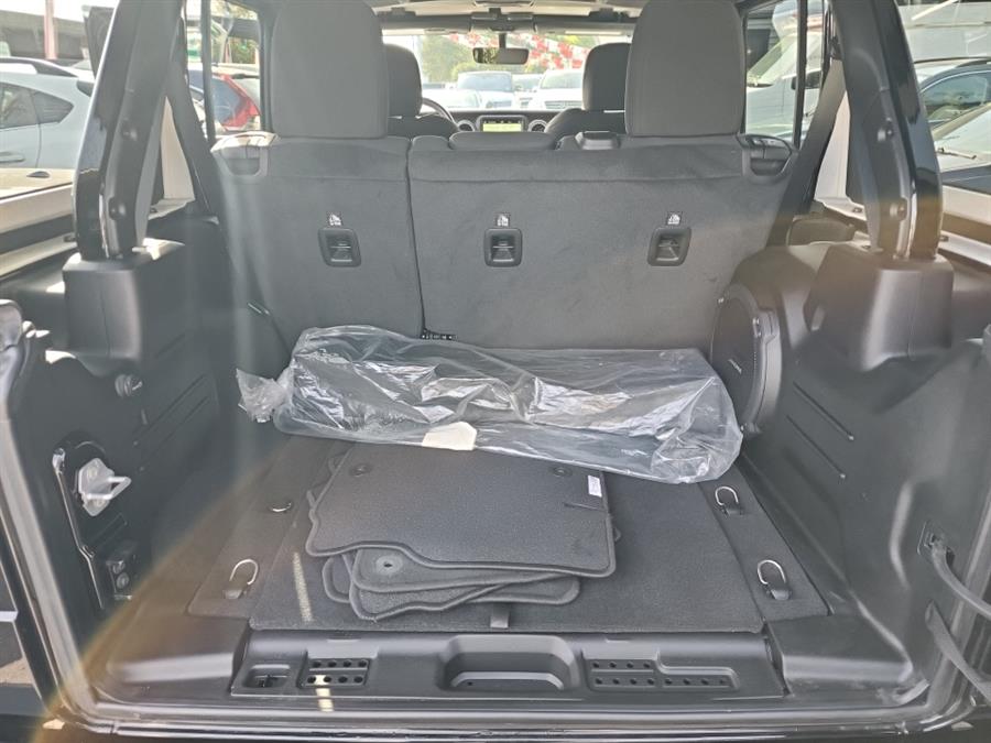 2021 Jeep Wrangler Unlimited Sahara 4x4, available for sale in Islip, New York | L.I. Auto Gallery. Islip, New York 2021 Jeep Wrangler Unlimited Sahara 4x4, available for sale in Islip, New York | L.I. Auto Gallery. Islip, New York