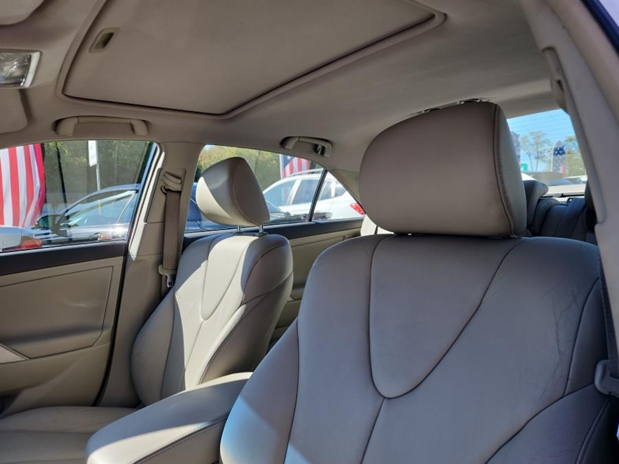 2007 Toyota Camry 4dr Sdn V6 Auto XLE (Natl), available for sale in Islip, New York | L.I. Auto Gallery. Islip, New York 2007 Toyota Camry 4dr Sdn V6 Auto XLE (Natl), available for sale in Islip, New York | L.I. Auto Gallery. Islip, New York