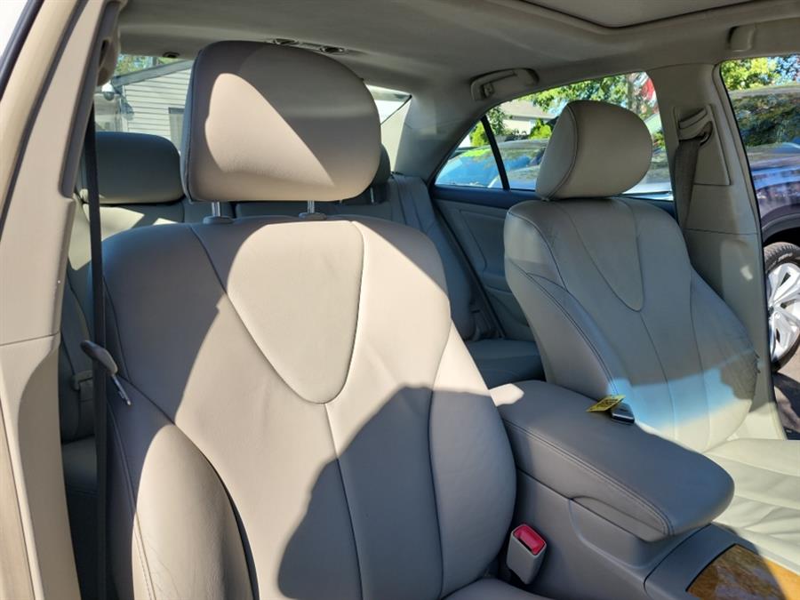 2007 Toyota Camry 4dr Sdn V6 Auto XLE (Natl), available for sale in Islip, New York | L.I. Auto Gallery. Islip, New York 2007 Toyota Camry 4dr Sdn V6 Auto XLE (Natl), available for sale in Islip, New York | L.I. Auto Gallery. Islip, New York