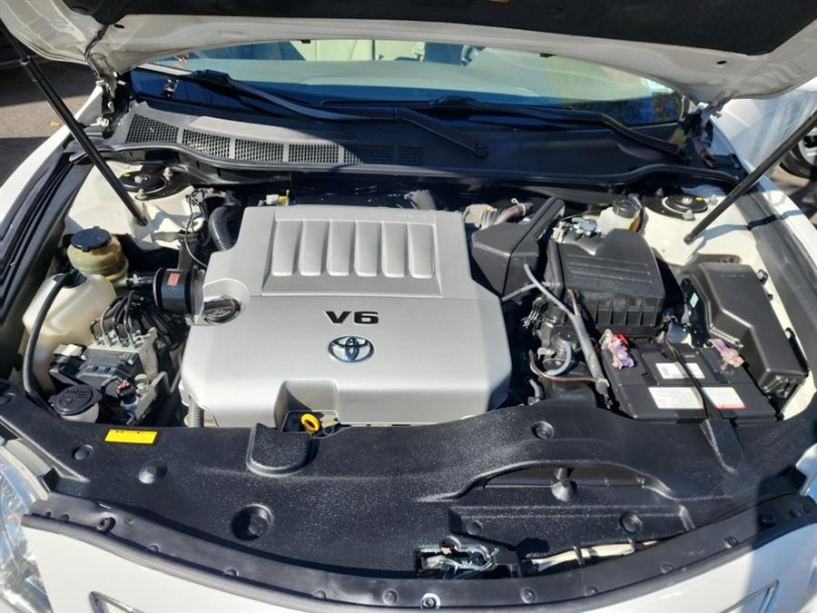 2007 Toyota Camry 4dr Sdn V6 Auto XLE (Natl), available for sale in Islip, New York | L.I. Auto Gallery. Islip, New York 2007 Toyota Camry 4dr Sdn V6 Auto XLE (Natl), available for sale in Islip, New York | L.I. Auto Gallery. Islip, New York